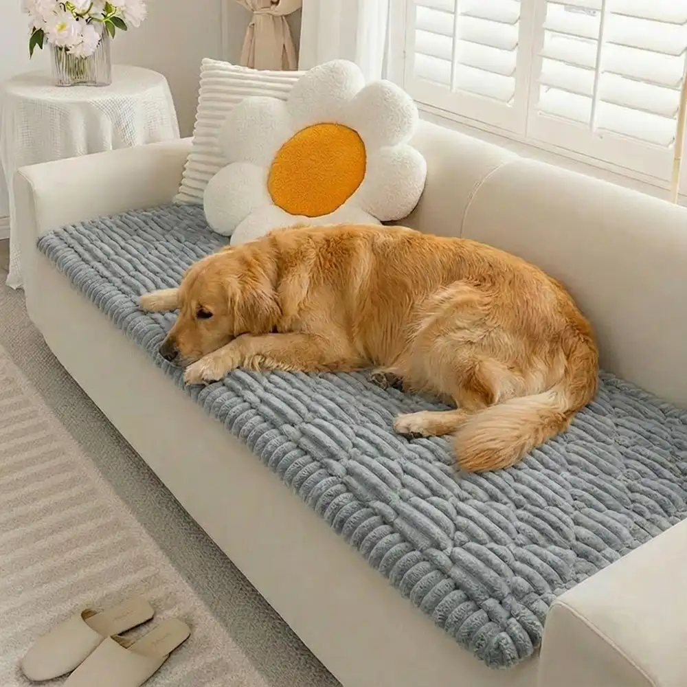 Fluffy Fuzzy Pet-Friendly Sofa Protector One-Piece Washable Couch Cover Pet Mat