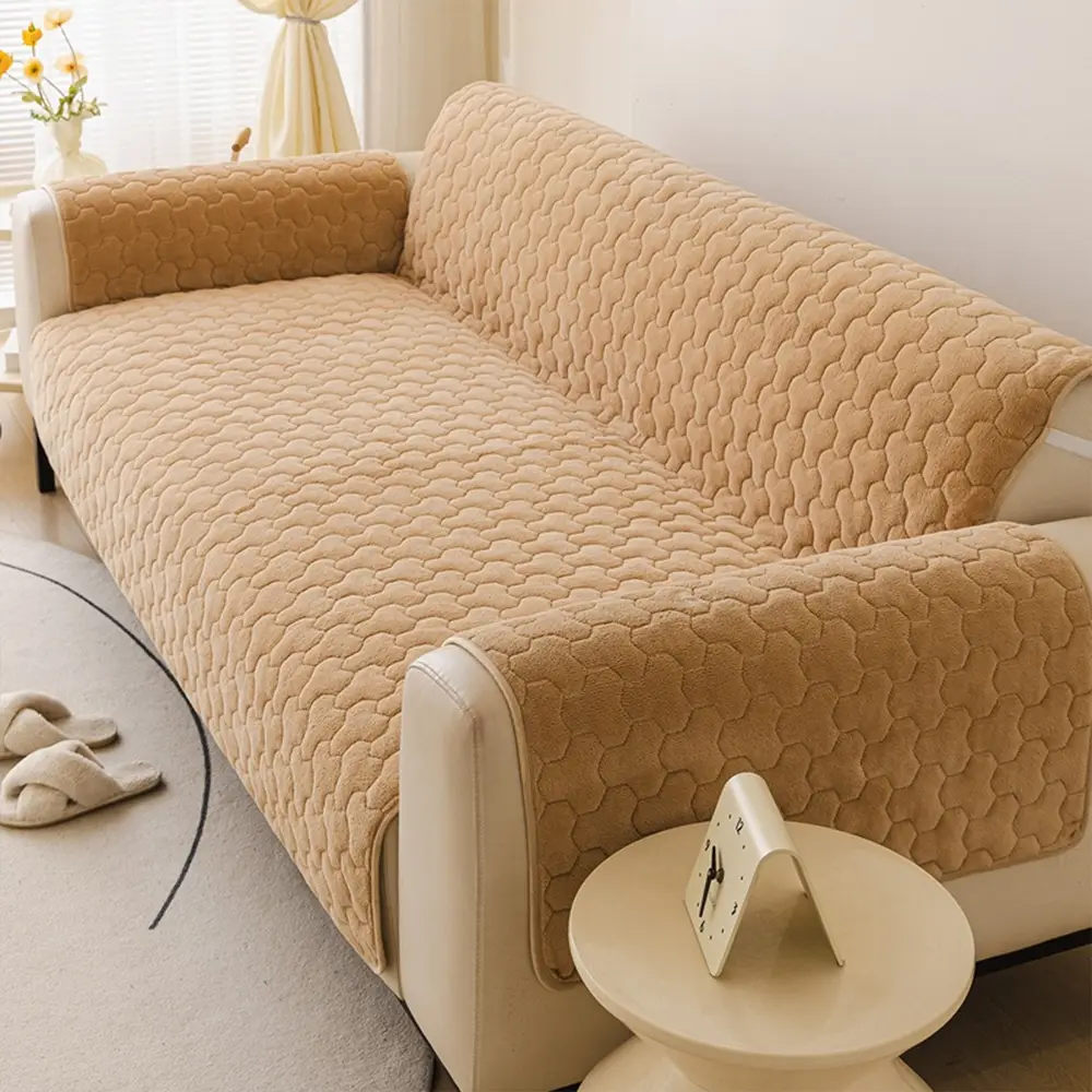 One-Piece Short Plush Comfortable Skin-Friendly Furniture Protection Couch Cover - Puzzle